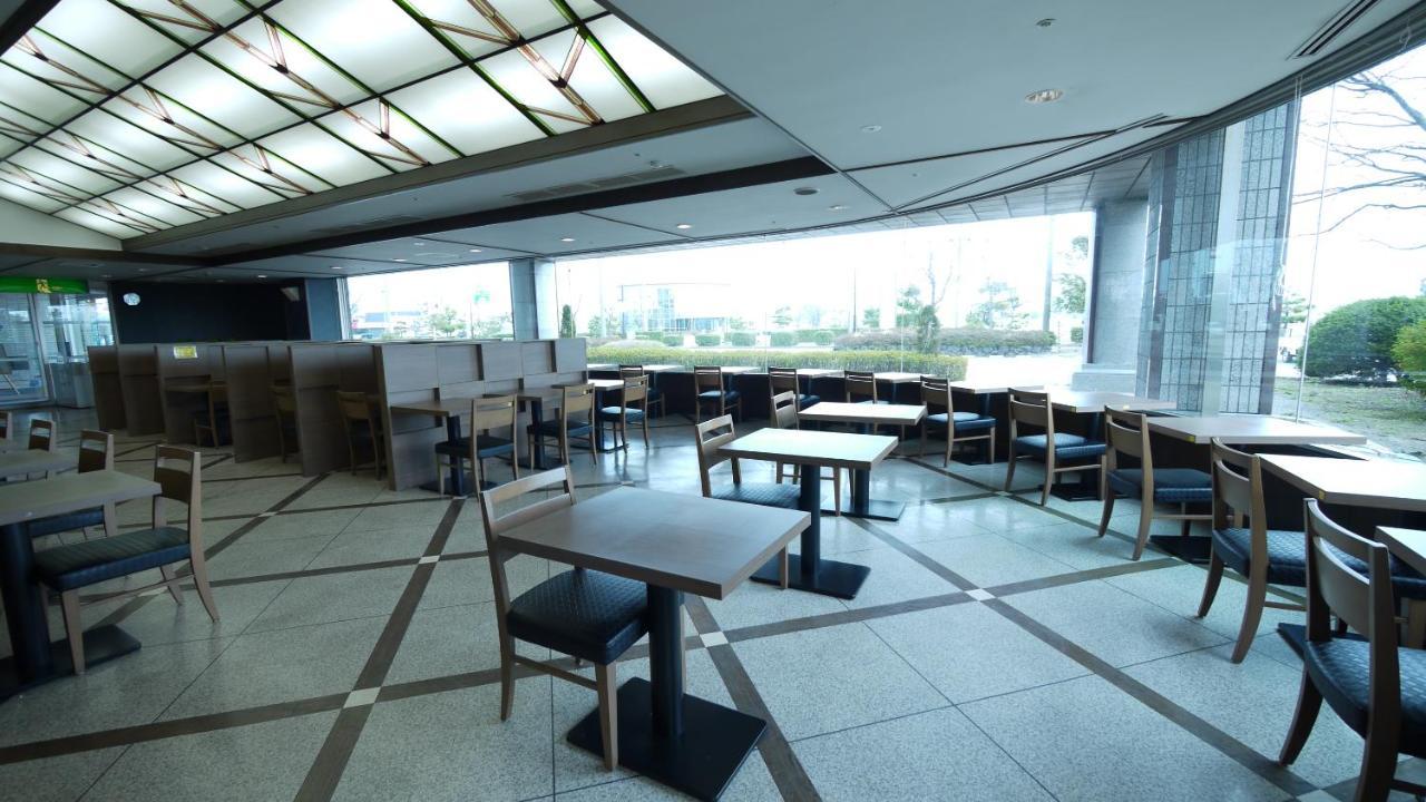 Route Inn Grantia Komatsu Airport Exterior photo